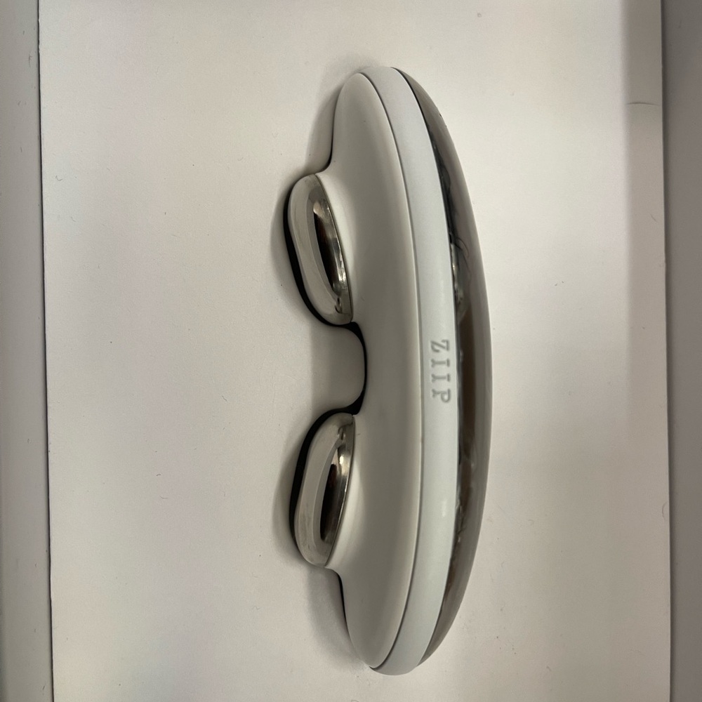 Ziip Halo Microcurrent and Nanocurrent facial toning device